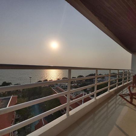Condominum In Jomtien Beach With Sea View, Balcony And Free Wifi 芭達亞 外观 照片