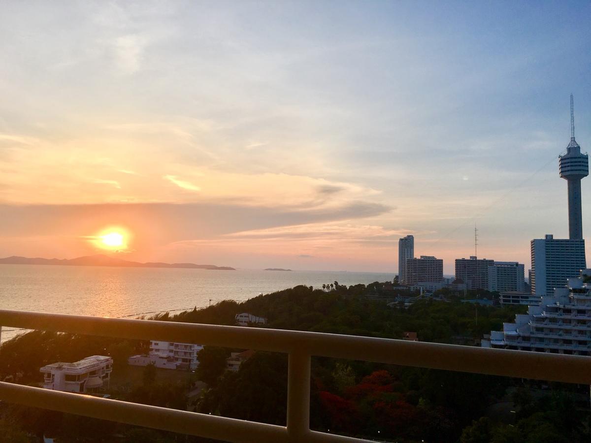 Condominum In Jomtien Beach With Sea View, Balcony And Free Wifi 芭達亞 外观 照片