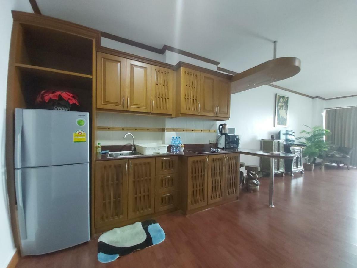 Condominum In Jomtien Beach With Sea View, Balcony And Free Wifi 芭達亞 外观 照片