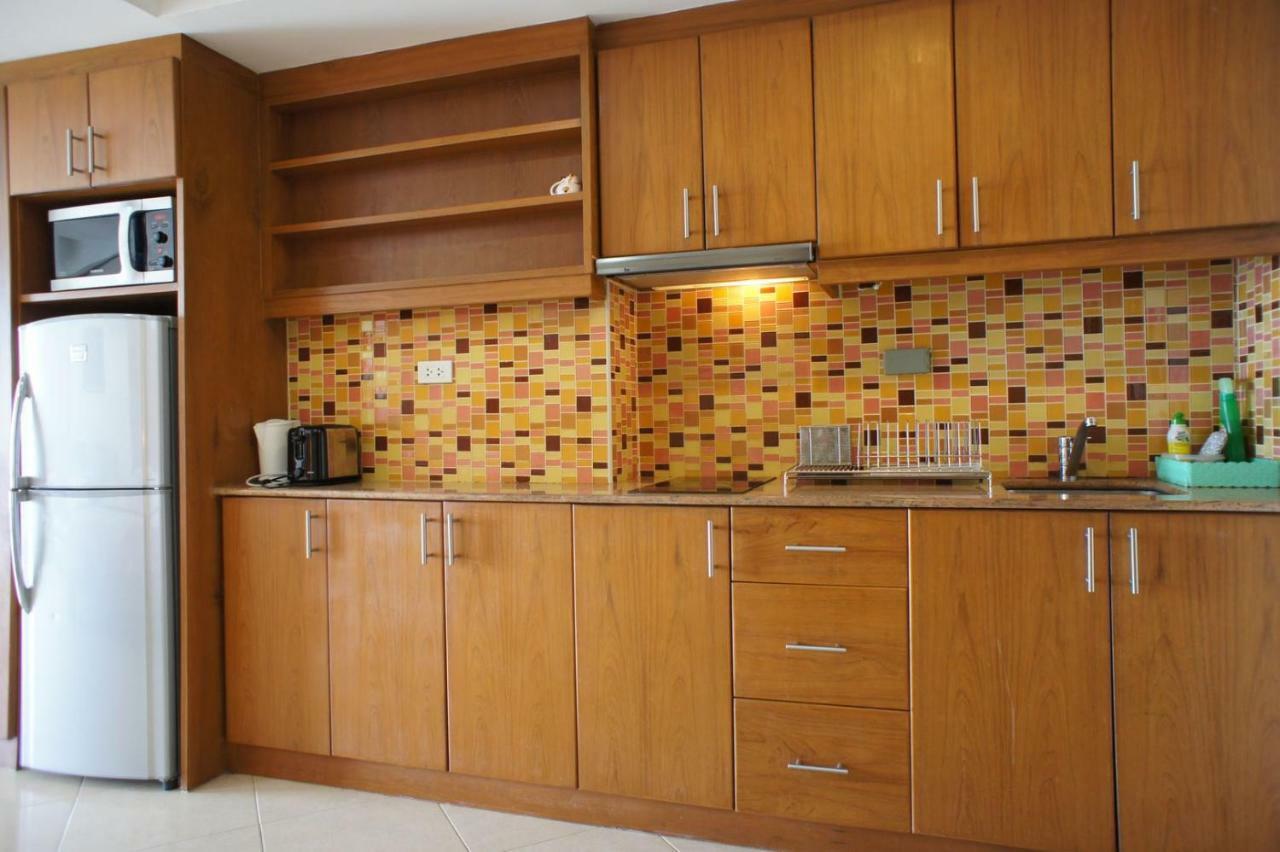 Condominum In Jomtien Beach With Sea View, Balcony And Free Wifi 芭達亞 外观 照片